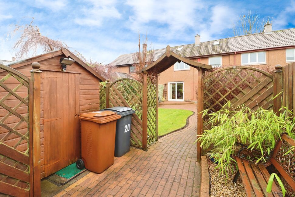 3 bedroom Mid Terrace House for sale, Hamilton Place, Glenrothes, KY6