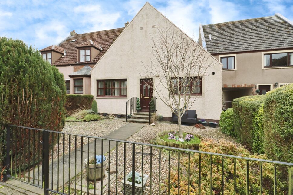 Main image of 2 bedroom Mid Terrace Bungalow for sale, East Mill Court, Strathmiglo, Fife, KY14