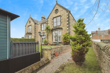 Carlyle Road, 3 bedroom  Flat for sale, £275,000
