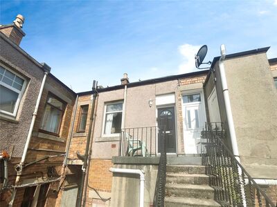 St. Clair Street, 1 bedroom  Flat for sale, £35,000