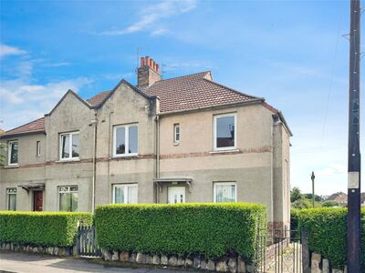 Myrtle Crescent, 2 bedroom  Flat to rent, £750 pcm