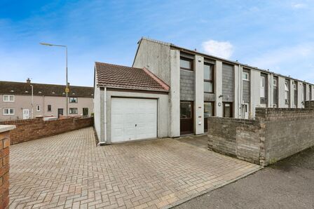 3 bedroom End Terrace House for sale