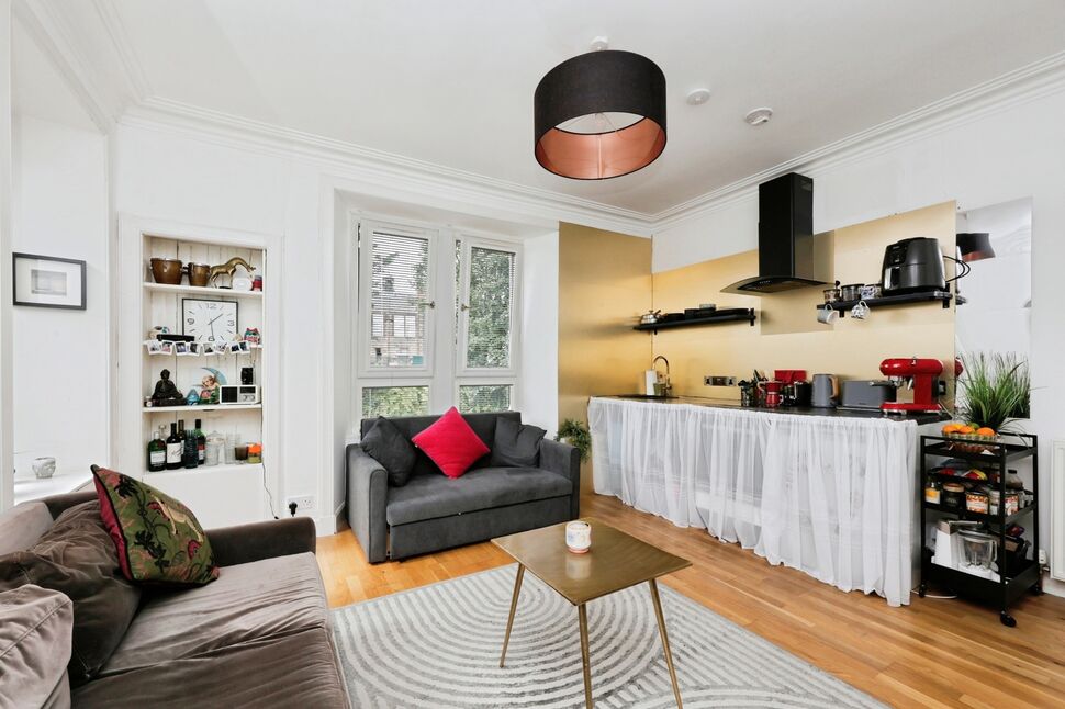 Living Room\Kitchen