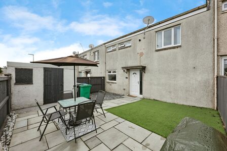 3 bedroom Mid Terrace House for sale