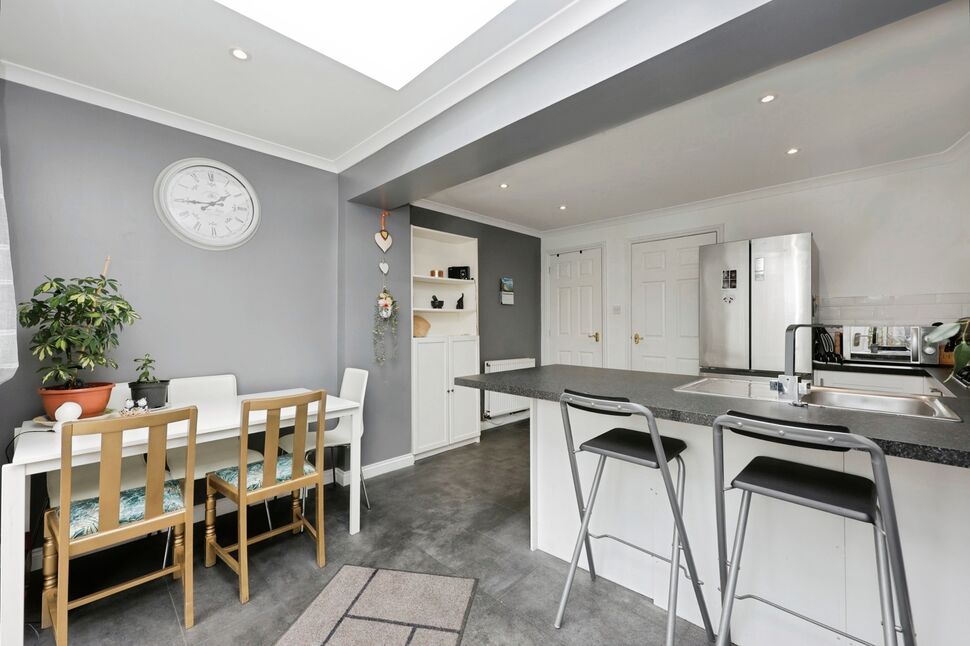 Kitchen / Dining