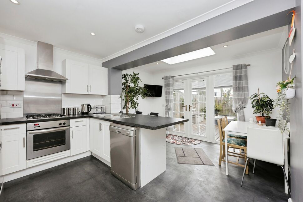 Kitchen / Dining