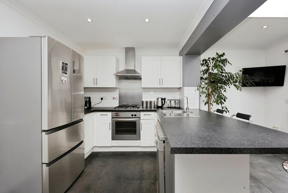 Kitchen / Dining