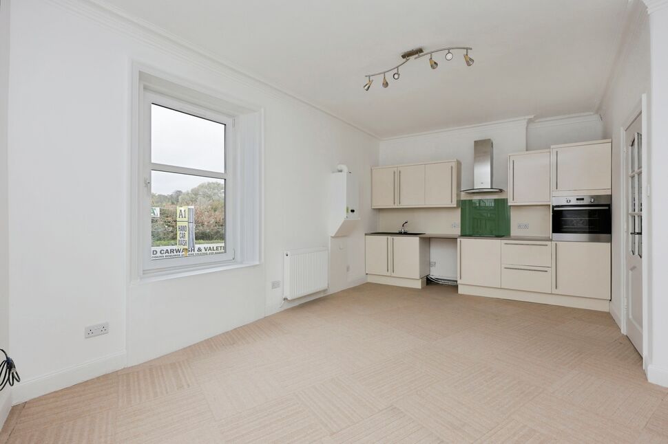 Kitchen\Living Area