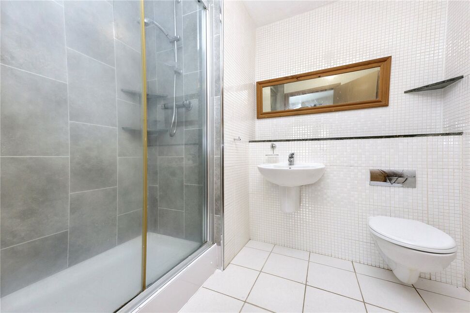En-Suite Shower