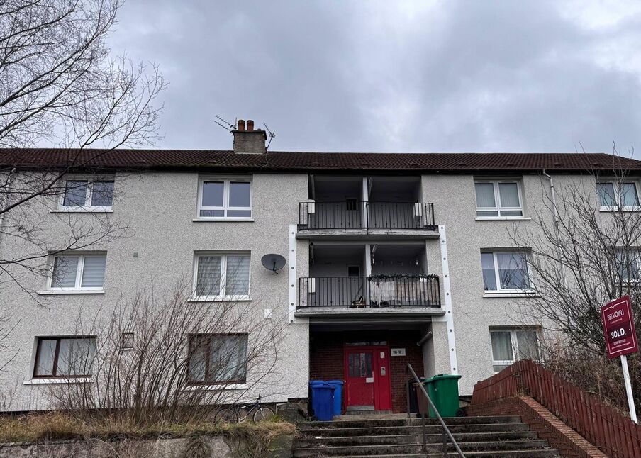 Main image of 2 bedroom Flat to rent, Valley Gardens, Kirkcaldy, Fife, KY2