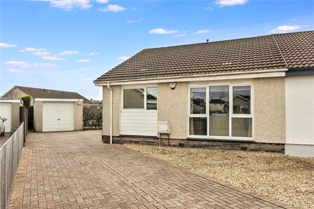 2 bedroom Semi Detached Bungalow for sale