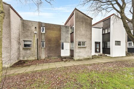 5 bedroom Mid Terrace House for sale