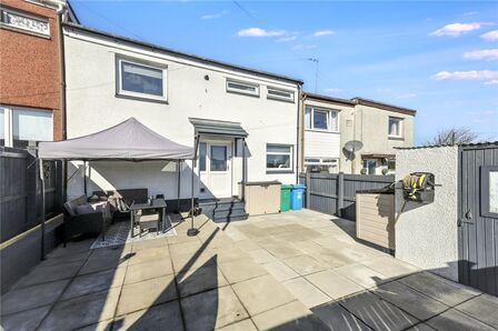 Ednam Drive, 3 bedroom Mid Terrace House for sale, &pound;110,000