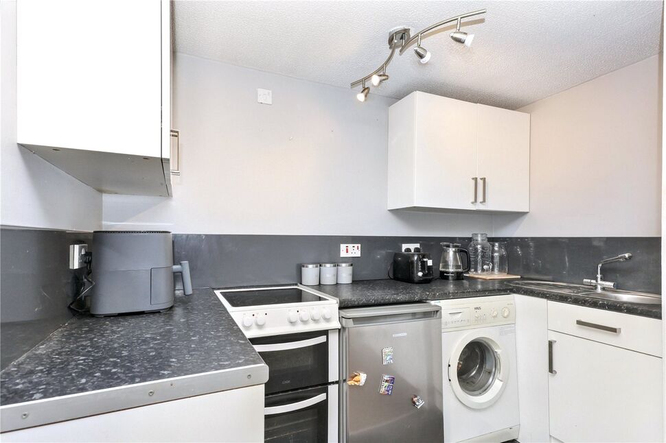 Living Room / Kitchen