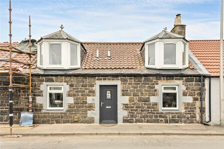 3 bedroom Mid Terrace House for sale