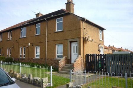 Marion Street, 3 bedroom Flat to rent, &pound;650 pcm