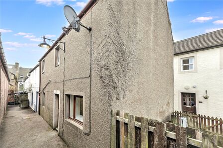 3 bedroom Mid Terrace House for sale