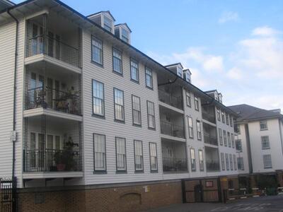 Commercial Place, 2 bedroom  Flat to rent, £1,350 pcm