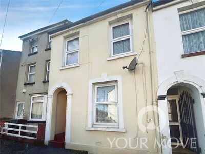Denton Street, 2 bedroom Mid Terrace House to rent, £1,250 pcm