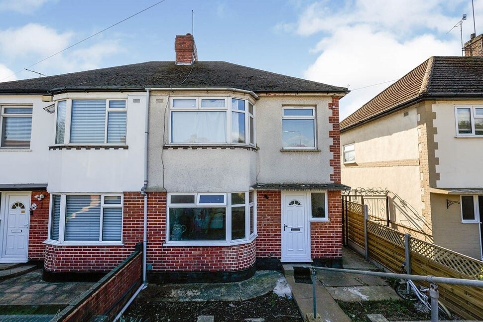 Main image of 3 bedroom Semi Detached House to rent, Old Road East, Gravesend, Kent, DA12