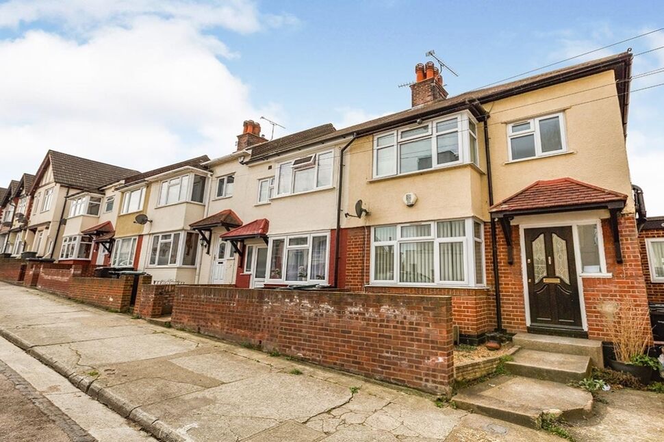 Main image of 3 bedroom Mid Terrace House to rent, Pier Road, Northfleet, Kent, DA11
