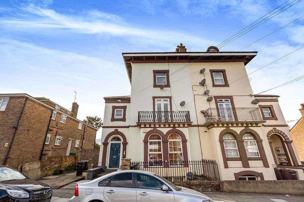 Main image of 2 bedroom  Flat to rent, Burch Road, Northfleet, Kent, DA11