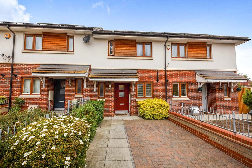 Main image of 2 bedroom Mid Terrace House to rent, Ferguson Avenue, Gravesend, Kent, DA12