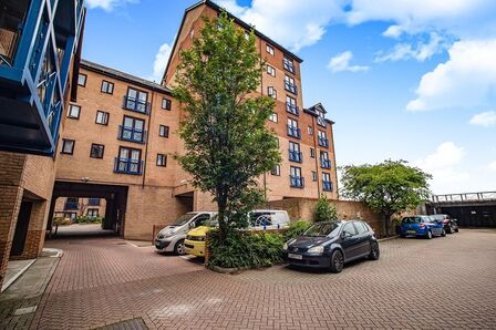 1 bedroom Flat to rent