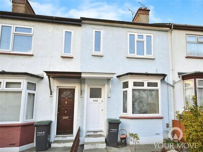 Davis Avenue, 3 bedroom Mid Terrace House to rent, £1,550 pcm