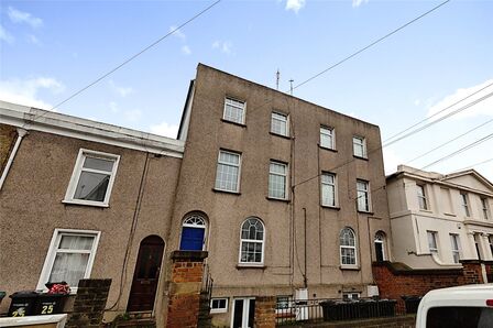 Dover Road, 1 bedroom  Flat to rent, £850 pcm