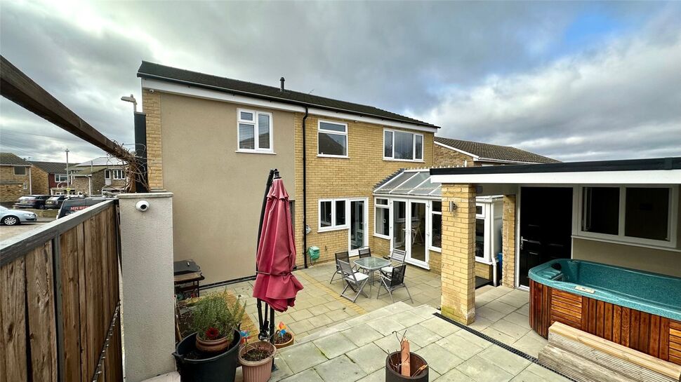 5 bedroom Detached House for sale, Bader Walk, Northfleet, DA11 £550,000