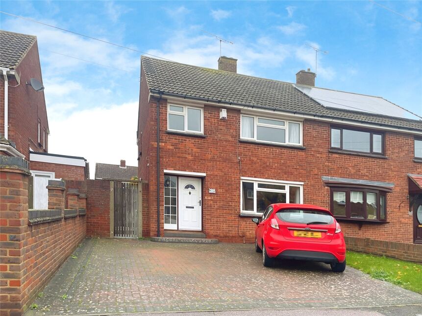 Main image of 3 bedroom End Terrace House to rent, Northfleet, Gravesend, Kent, DA11