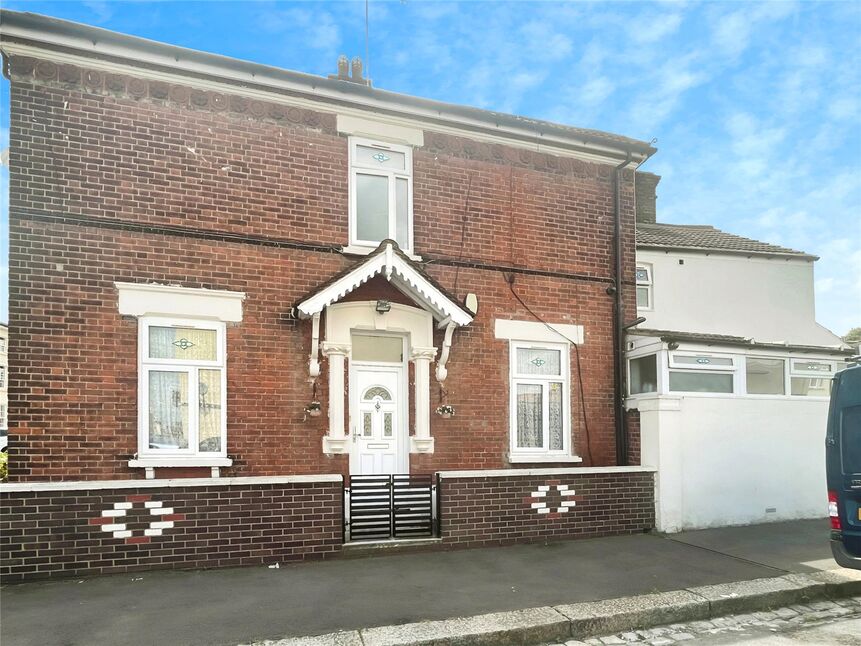 Main image of 3 bedroom End Terrace House to rent, Pier Road, Northfleet, Kent, DA11