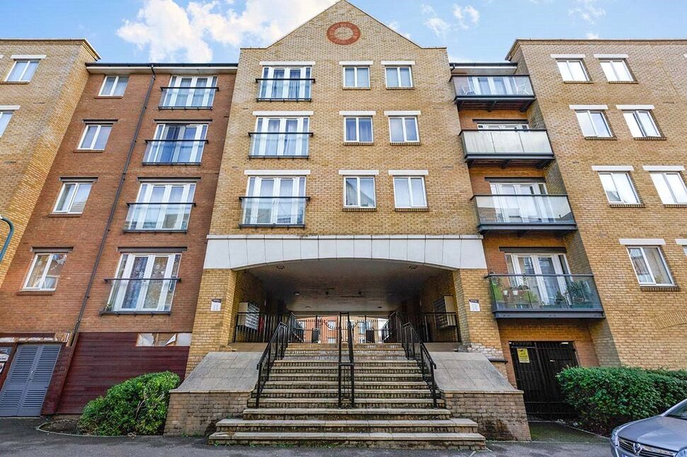 Main image of 1 bedroom  Flat for sale, Black Eagle Drive, Northfleet, Kent, DA11