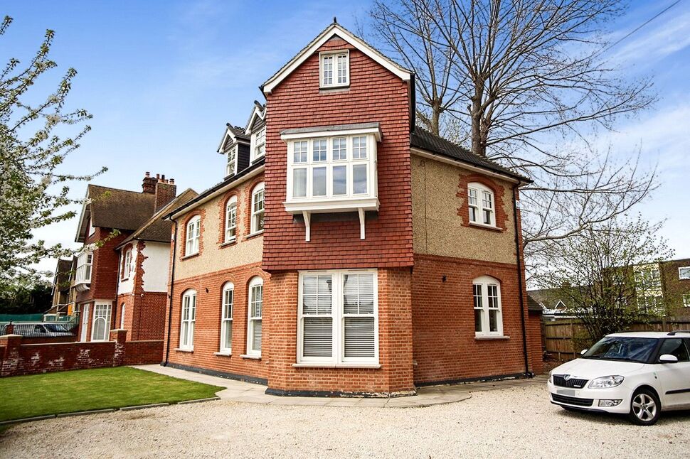 Main image of 1 bedroom  Flat for sale, Pelham Road, Gravesend, Kent, DA11