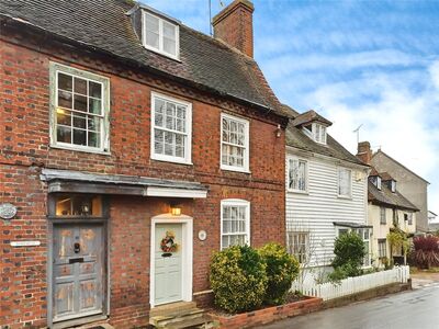 2 bedroom  House for sale