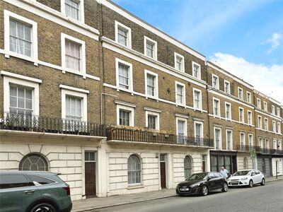 West Crescent Road, 1 bedroom  Flat for sale, £85,000