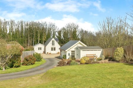 School Lane, 3 bedroom Detached House for sale, £700,000