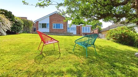 Crown Lane, 3 bedroom Detached Bungalow for sale, £600,000