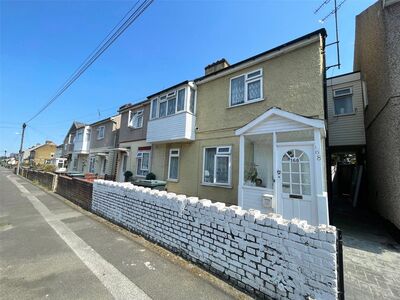 Waterdales, 1 bedroom Mid Terrace Room to rent, £550 pcm