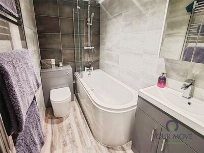 Beacon Road, 1 bedroom  Flat for sale, £140,000