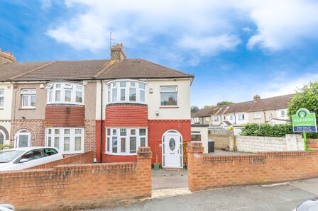 3 bedroom End Terrace House for sale