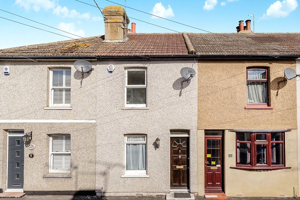 Main image of 3 bedroom Mid Terrace House to rent, Station Road, Meopham, Kent, DA13