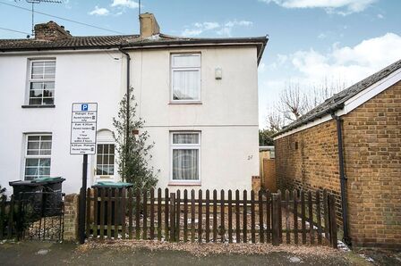 2 bedroom End Terrace House to rent