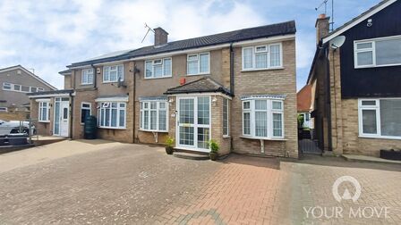 5 bedroom Semi Detached House for sale