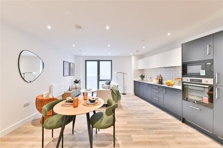 Queen Street, 2 bedroom  Flat to rent, £1,675 pcm