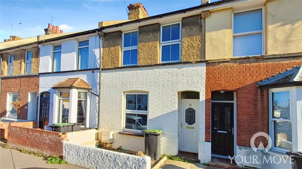 3 bedroom Mid Terrace House for sale
