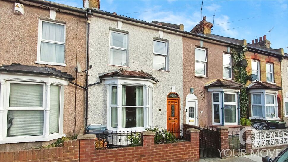 Main image of 2 bedroom Mid Terrace House for sale, Salisbury Road, Gravesend, Kent, DA11