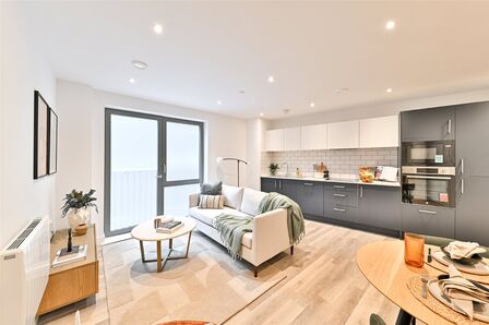 Bank Street, 2 bedroom  Flat to rent, £1,811 pcm