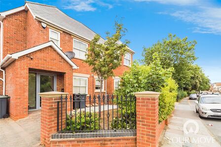 Dashwood Road, 2 bedroom Flat to rent, &pound;1,300 pcm